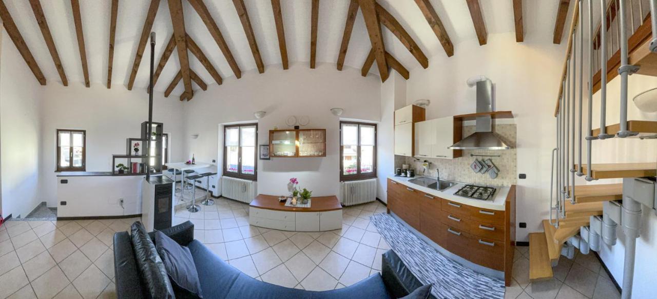 Da Perry Apartment Morbegno Luaran gambar