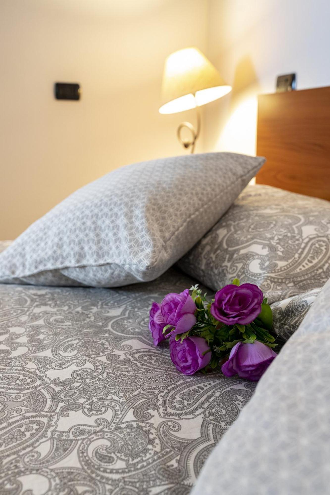 Da Perry Apartment Morbegno Luaran gambar